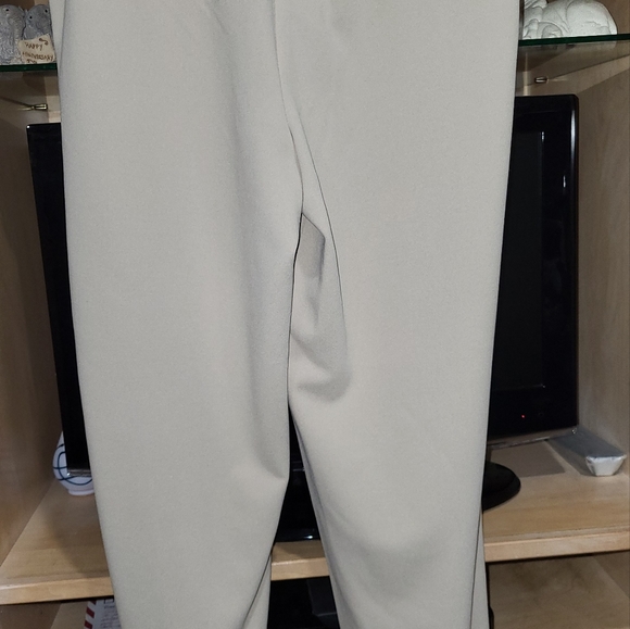 Pants - Picture 4 of 5